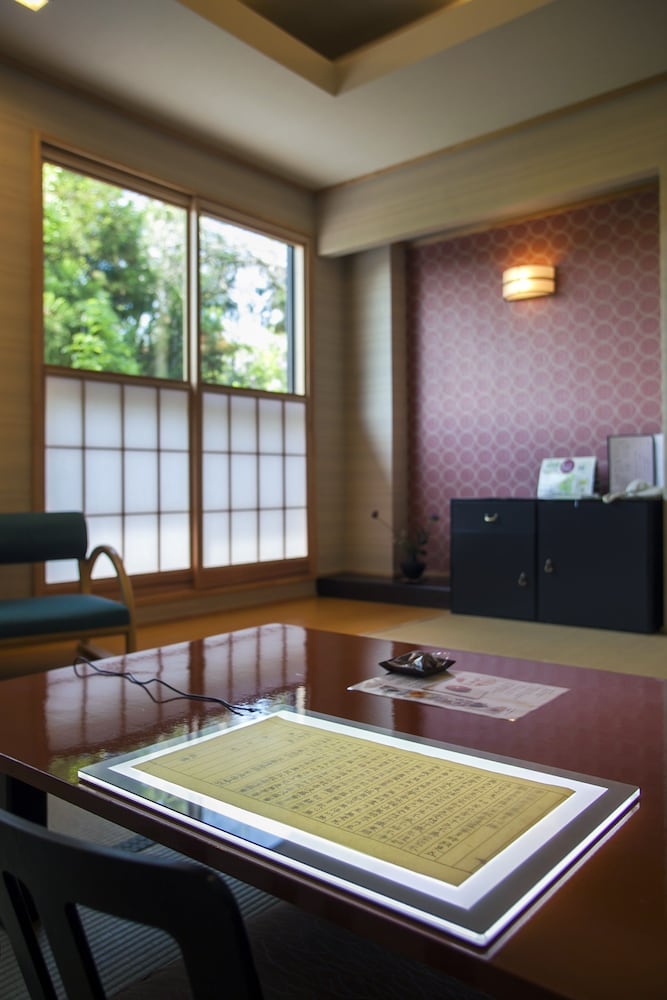奥州平泉温泉 そば庵 しづか亭 花巻