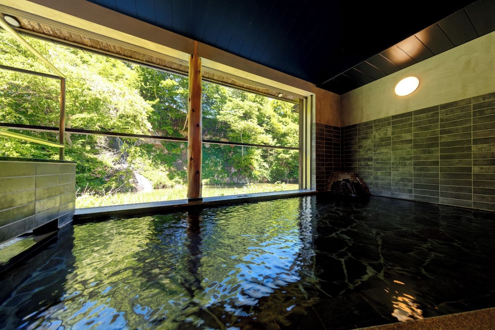 鉛温泉 藤三旅館 花巻