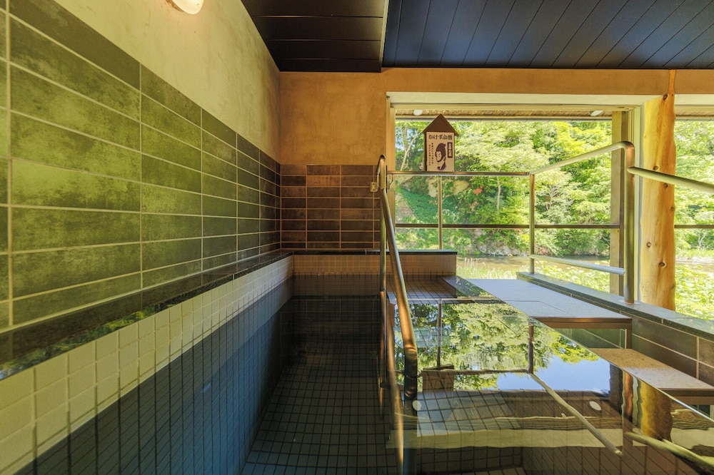 鉛温泉 藤三旅館 花巻