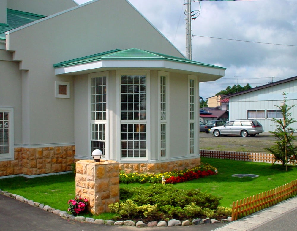 ファミリーロッジ旅籠屋・北上江釣子店 花巻