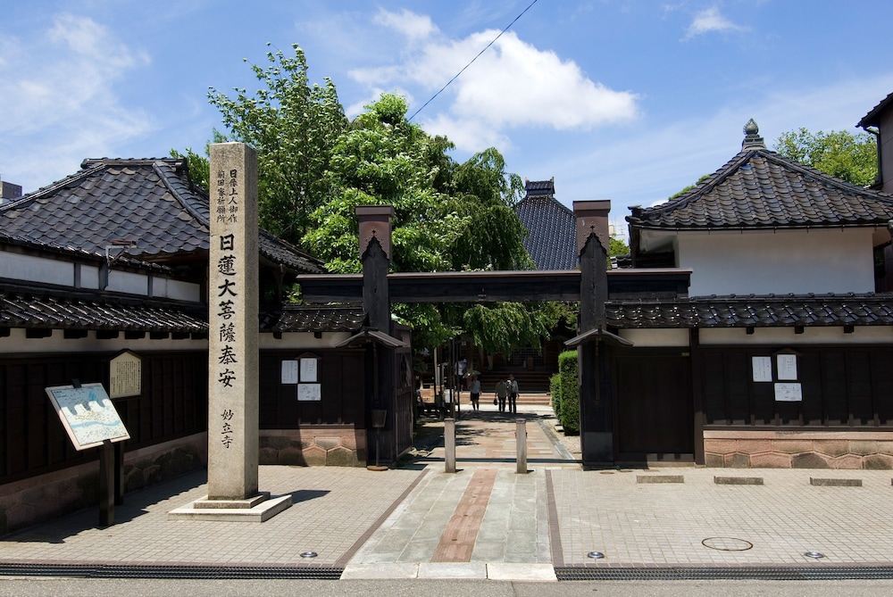 アパホテル〈金沢駅前〉 小松