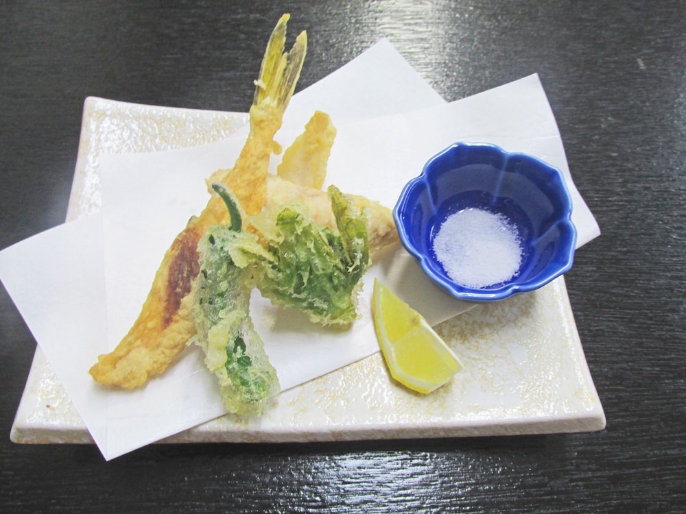 かに・荒磯料理 料理・民宿「志麻」 小松