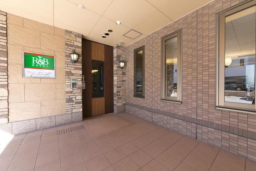 R&B ホテル金沢駅西口 小松