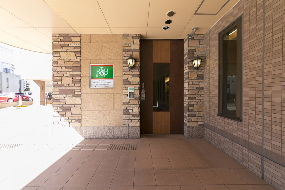 R&B ホテル金沢駅西口 小松