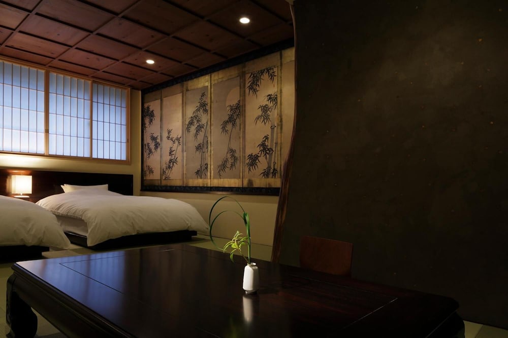 柚子屋旅館 金沢 緑草音 小松