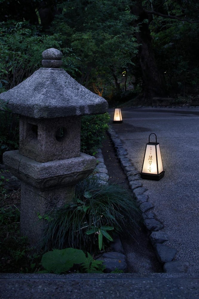 柚子屋旅館 金沢 緑草音 小松