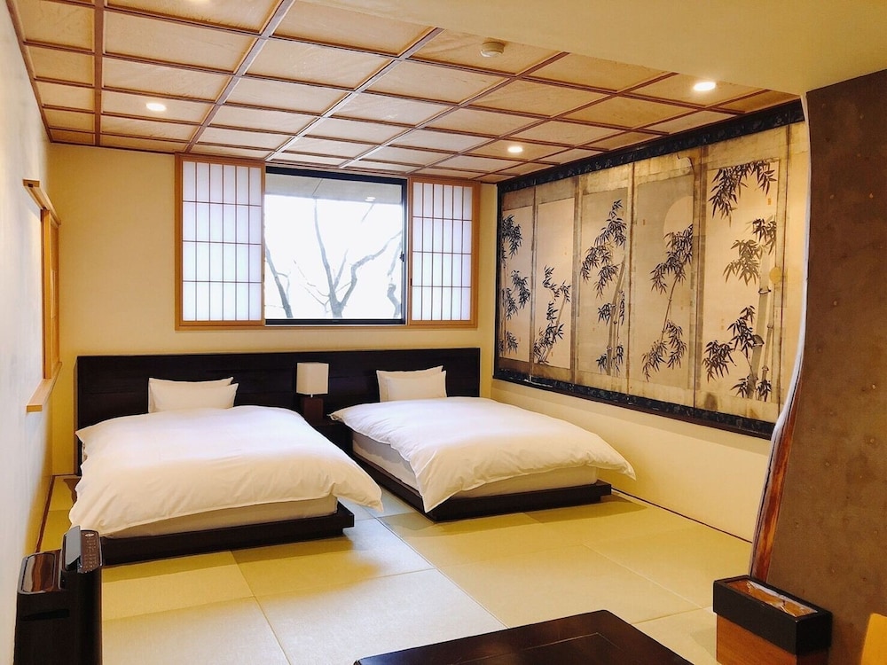 柚子屋旅館 金沢 緑草音 小松