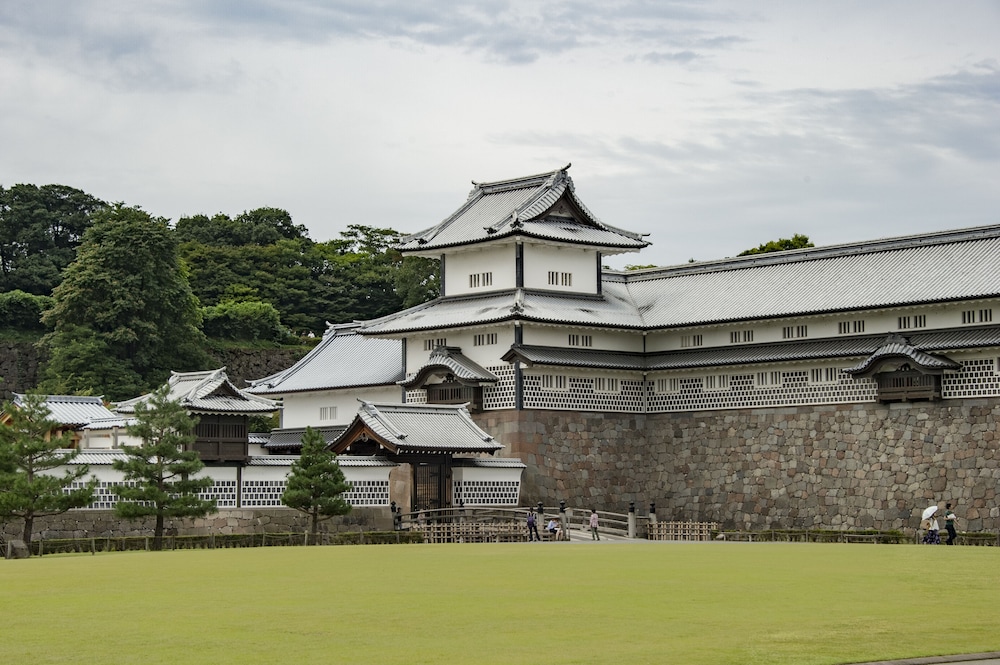 金沢白鳥路 ホテル山楽 小松
