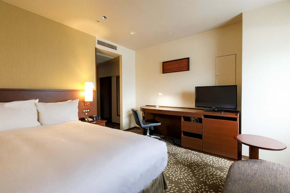 ANA ホリデイ・イン金沢スカイ IHG ホテル 小松