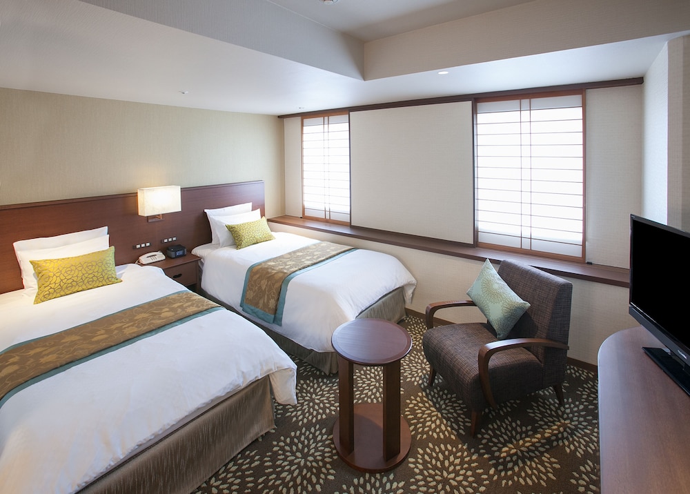 ANA ホリデイ・イン金沢スカイ IHG ホテル 小松