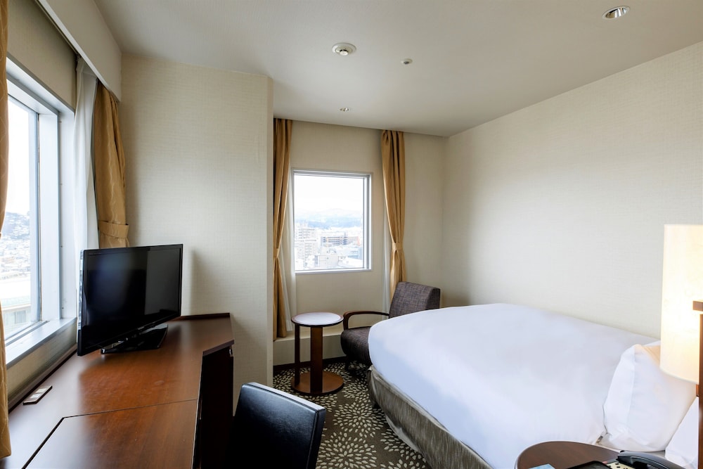 ANA ホリデイ・イン金沢スカイ IHG ホテル 小松