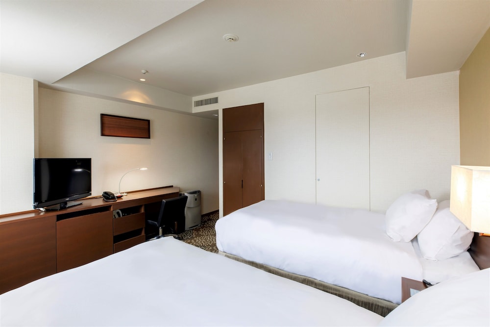 ANA ホリデイ・イン金沢スカイ IHG ホテル 小松