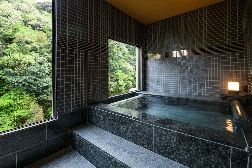 山中温泉 白鷺湯たわらや 小松