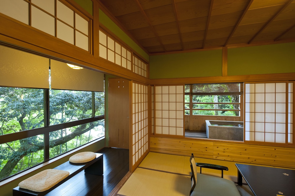 吉田屋山王閣 小松