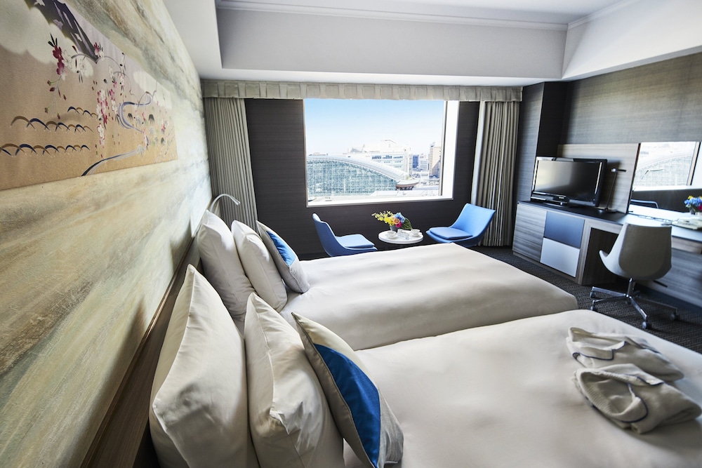 ANA クラウンプラザホテル金沢 IHG ホテル 小松