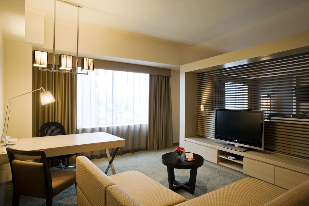 ANA クラウンプラザホテル金沢 IHG ホテル 小松