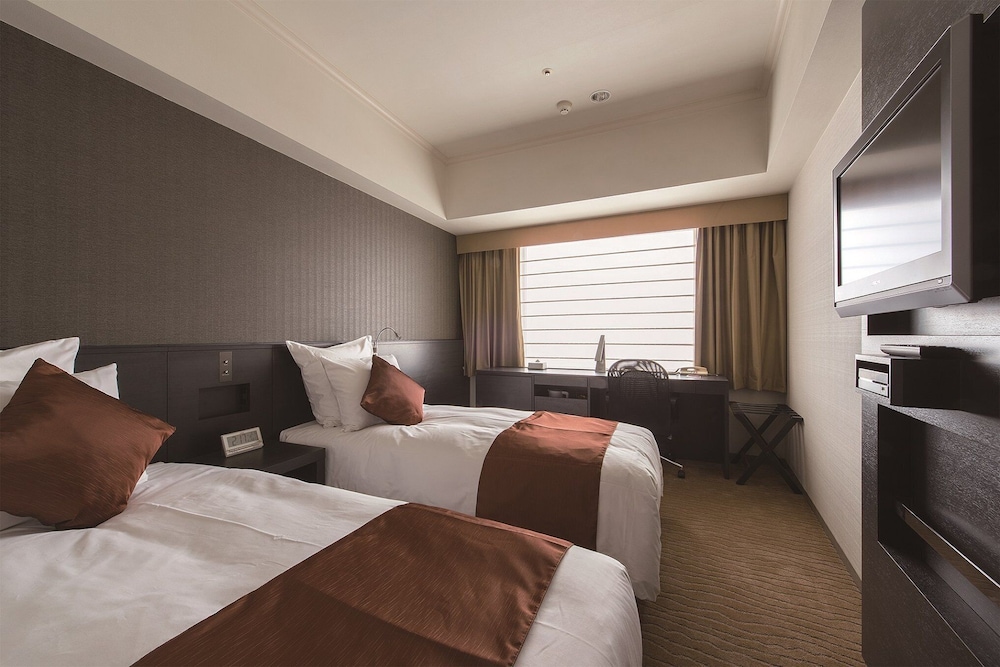 ANA クラウンプラザホテル金沢 IHG ホテル 小松