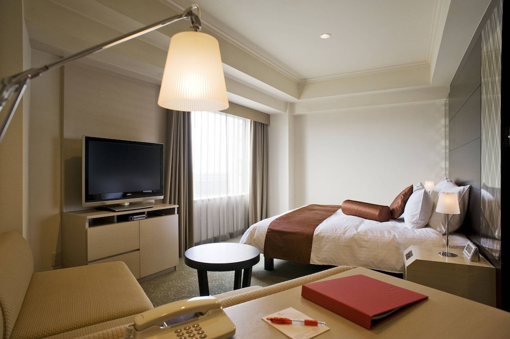 ANA クラウンプラザホテル金沢 IHG ホテル 小松
