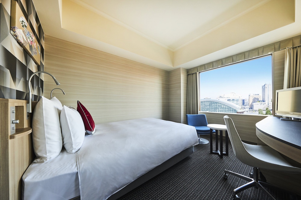 ANA クラウンプラザホテル金沢 IHG ホテル 小松
