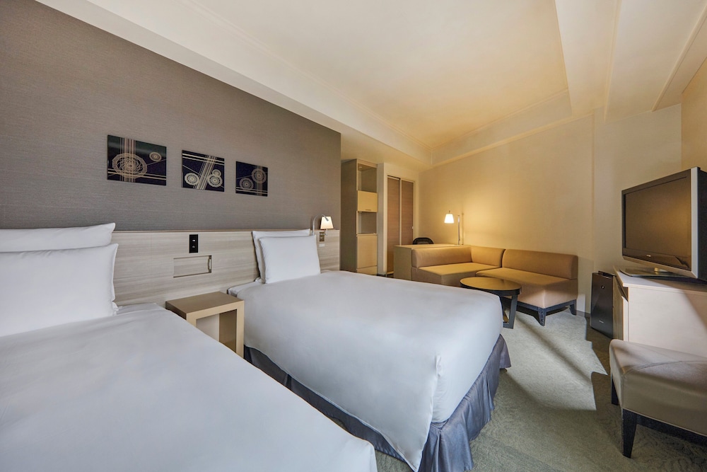 ANA クラウンプラザホテル金沢 IHG ホテル 小松
