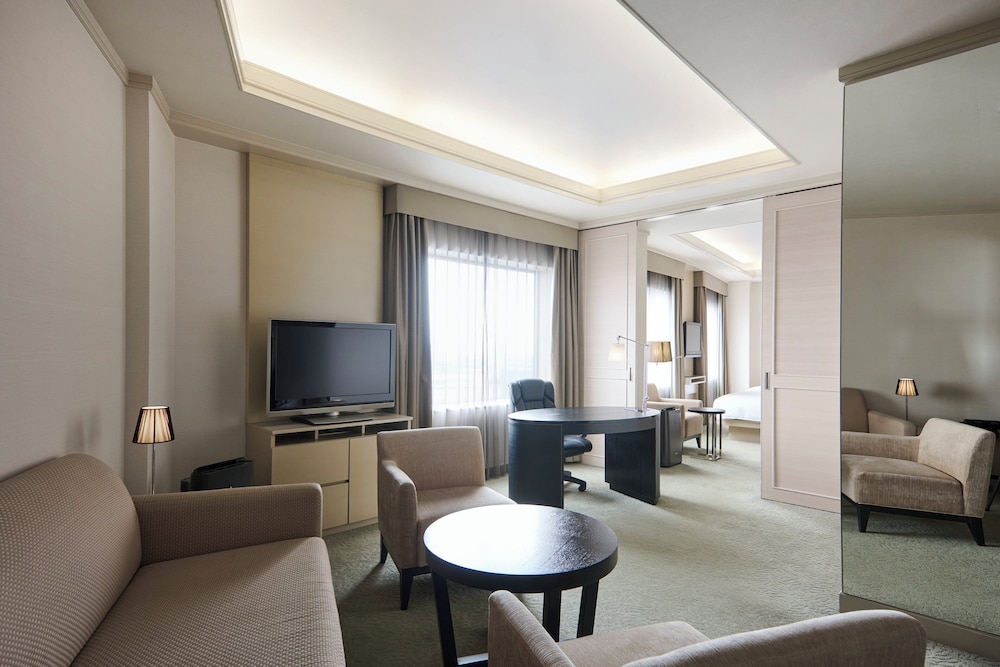 ANA クラウンプラザホテル金沢 IHG ホテル 小松