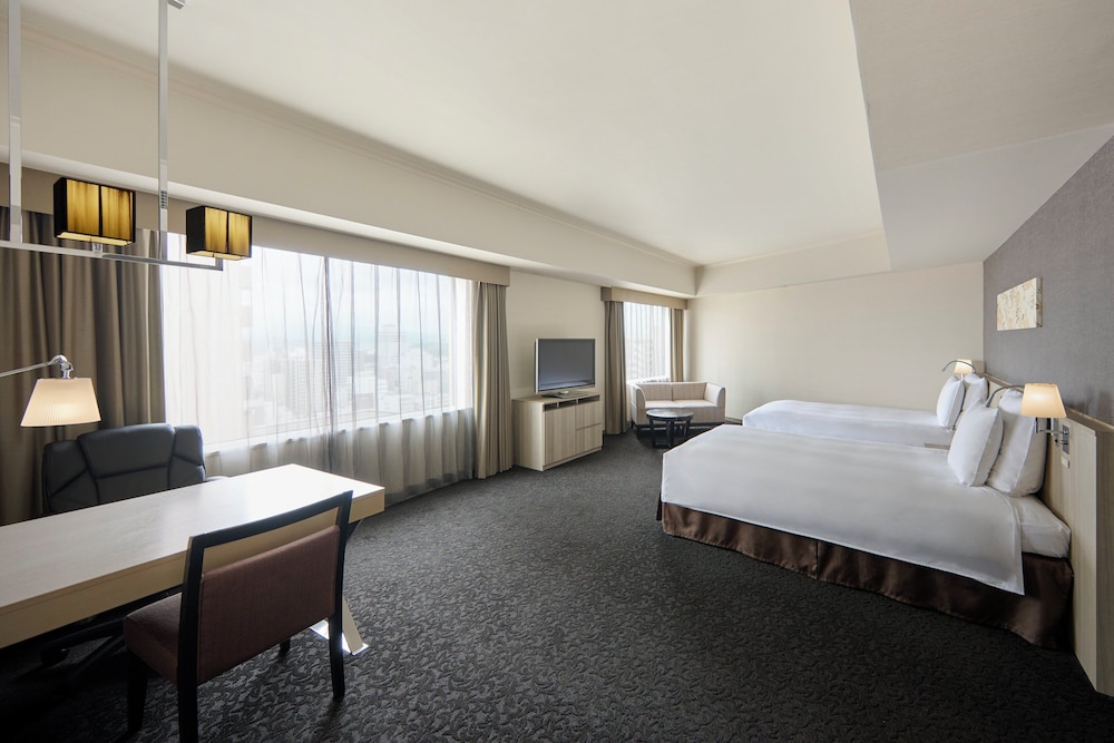 ANA クラウンプラザホテル金沢 IHG ホテル 小松