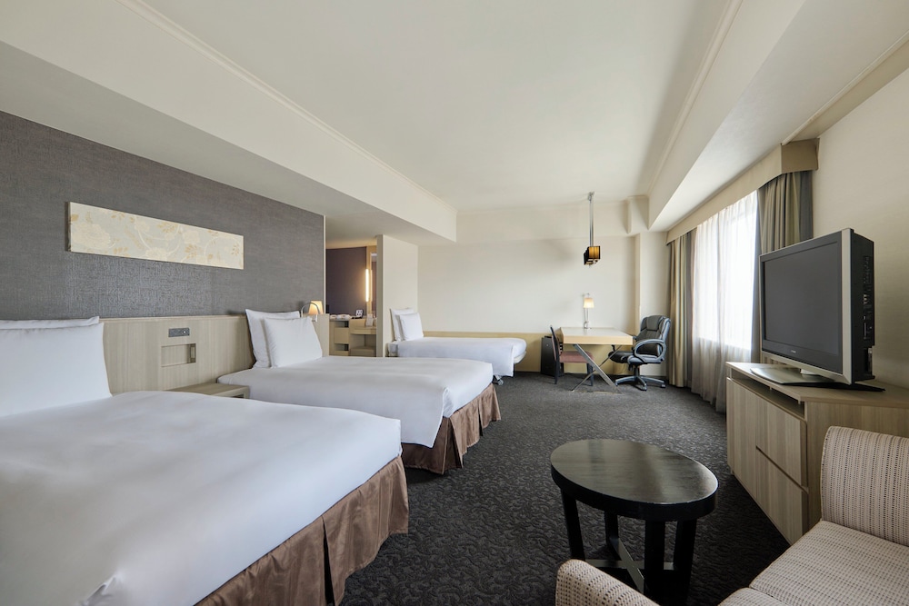 ANA クラウンプラザホテル金沢 IHG ホテル 小松