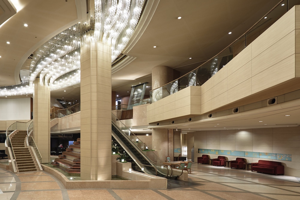 ANA クラウンプラザホテル金沢 IHG ホテル 小松