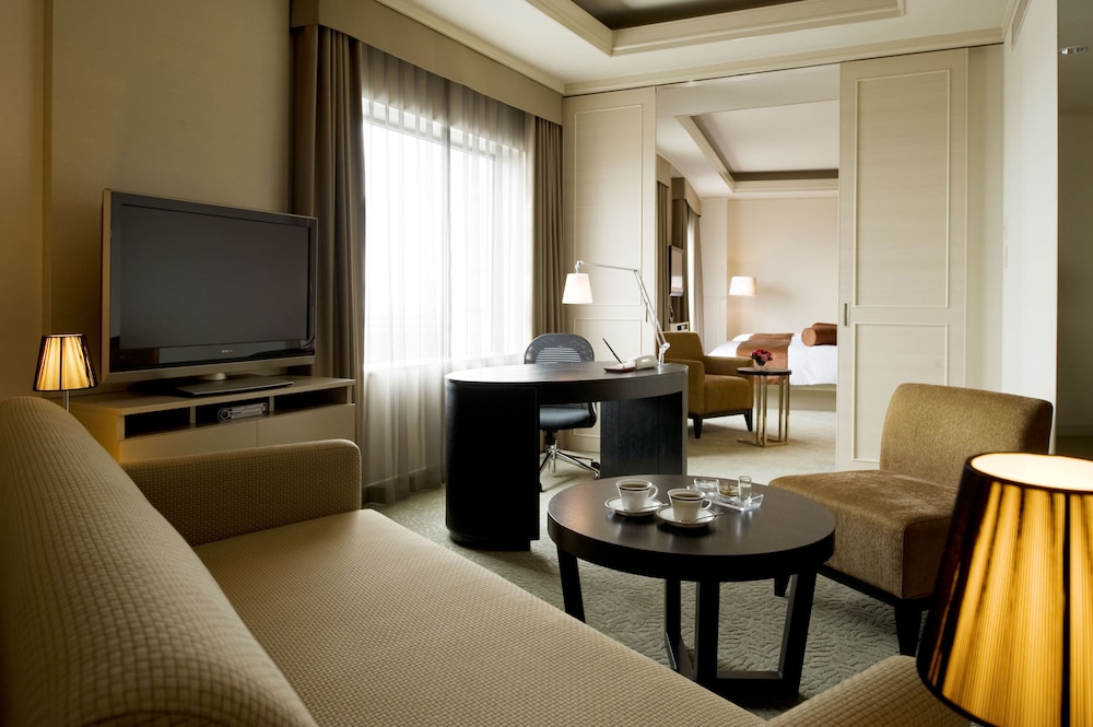 ANA クラウンプラザホテル金沢 IHG ホテル 小松