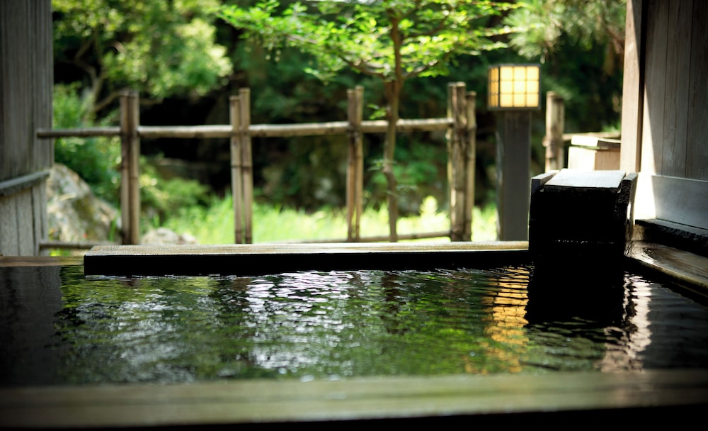 辰口温泉 まつさき 小松
