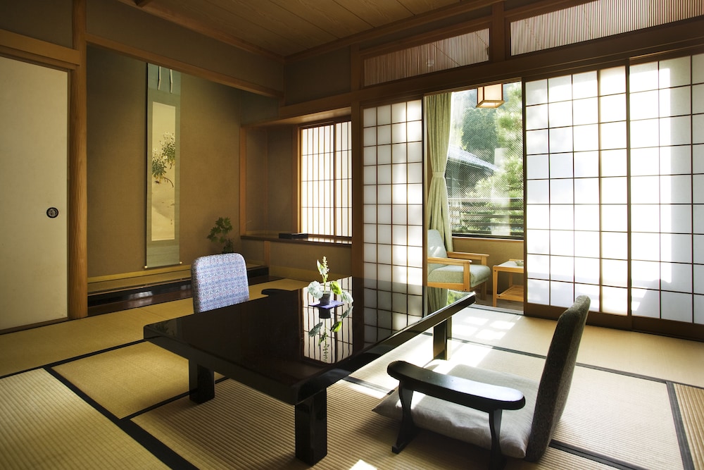 深谷温泉 元湯石屋 小松