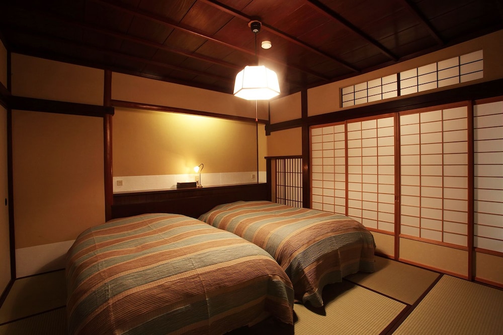 深谷温泉 元湯石屋 小松