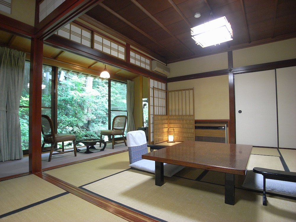 深谷温泉 元湯石屋 小松