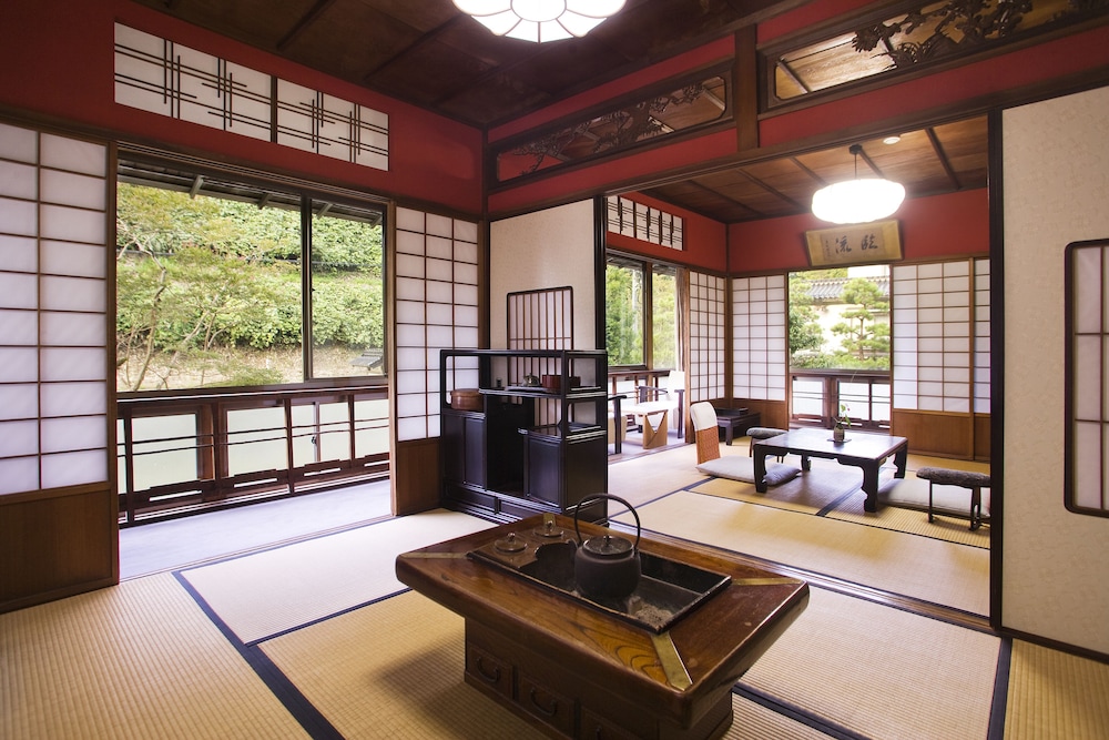 深谷温泉 元湯石屋 小松