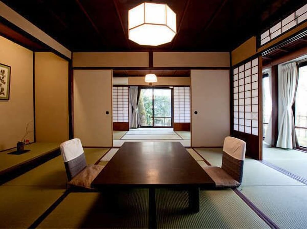 深谷温泉 元湯石屋 小松