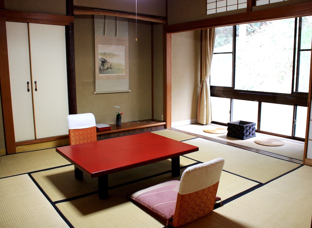 深谷温泉 元湯石屋 小松