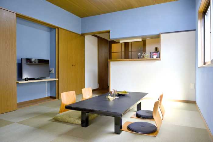 NISHICHAYAGAI MUU HOUSE HOTEL 小松