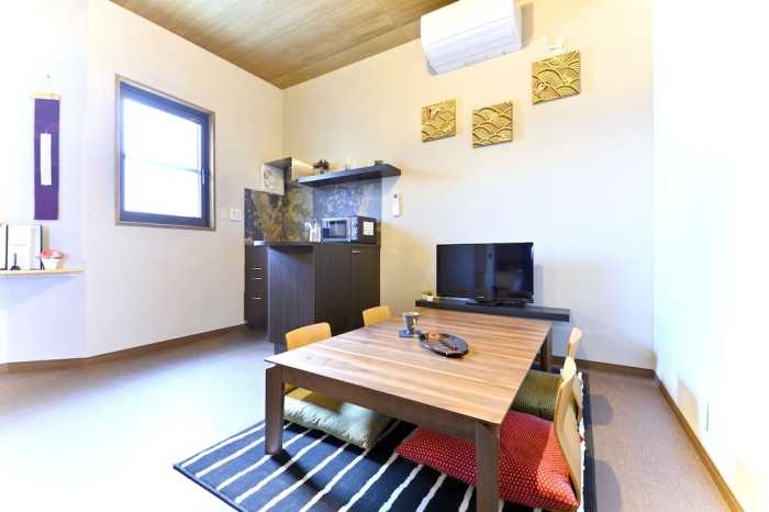 NISHICHAYAGAI MUU HOUSE HOTEL 小松