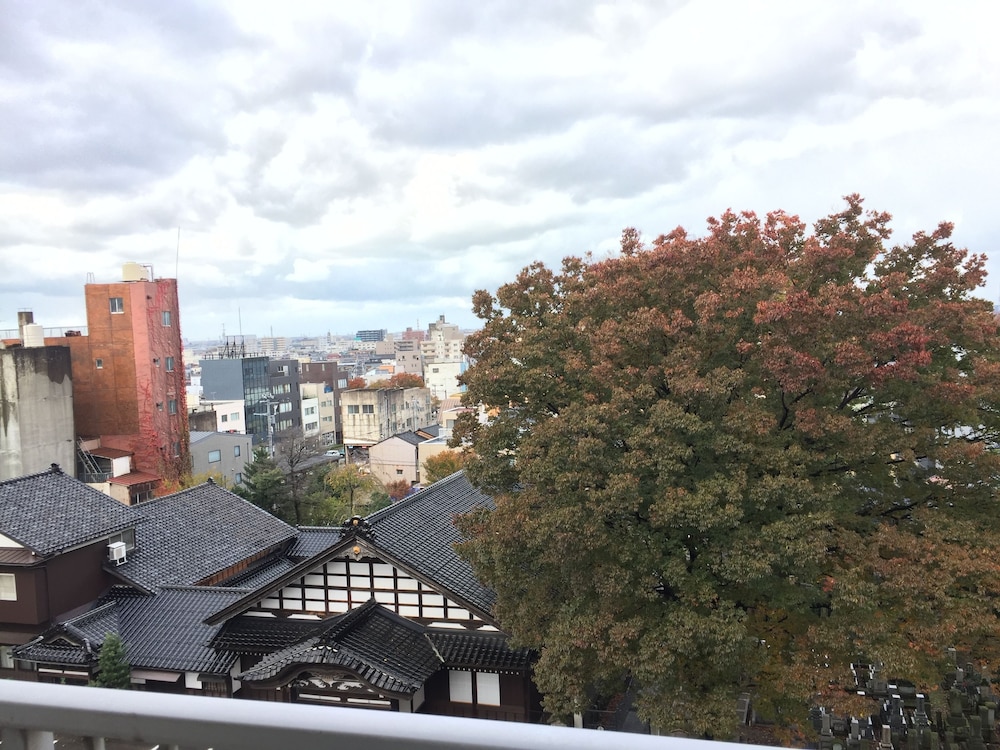 もものや 片町 小松