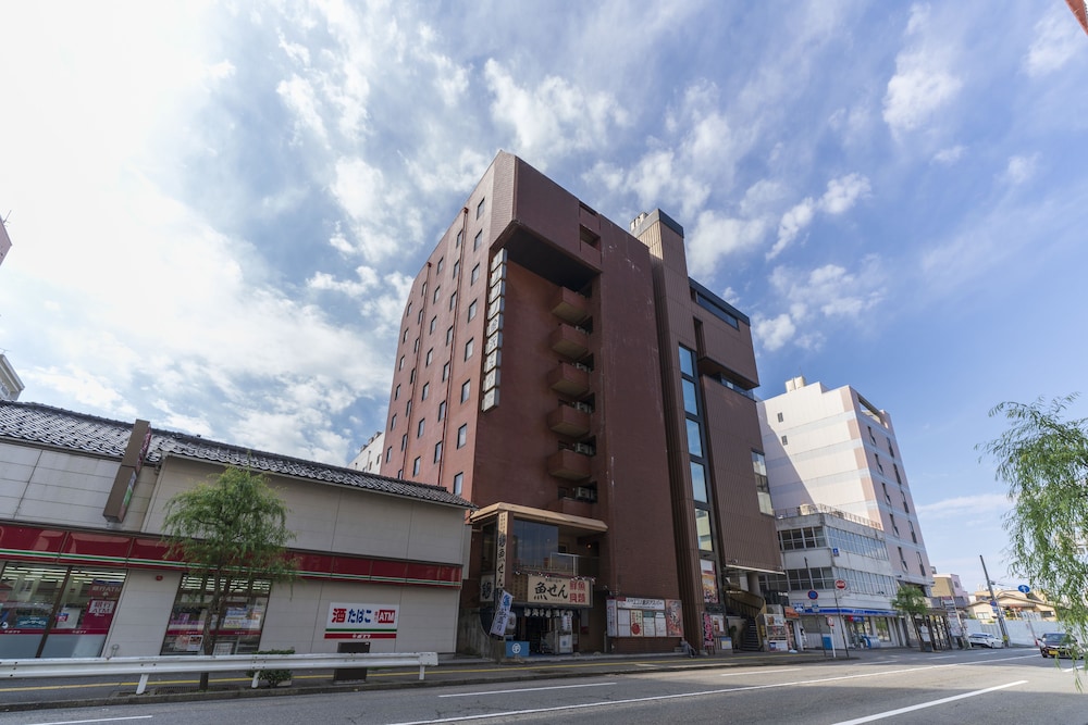 ホテルエコノ金沢アスパー 小松