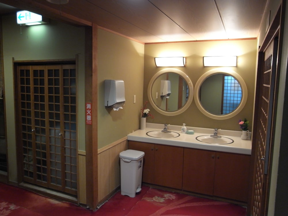 旅館やまむろ 小松