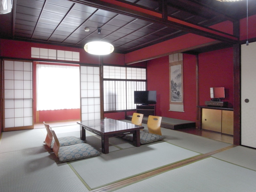 旅館やまむろ 小松