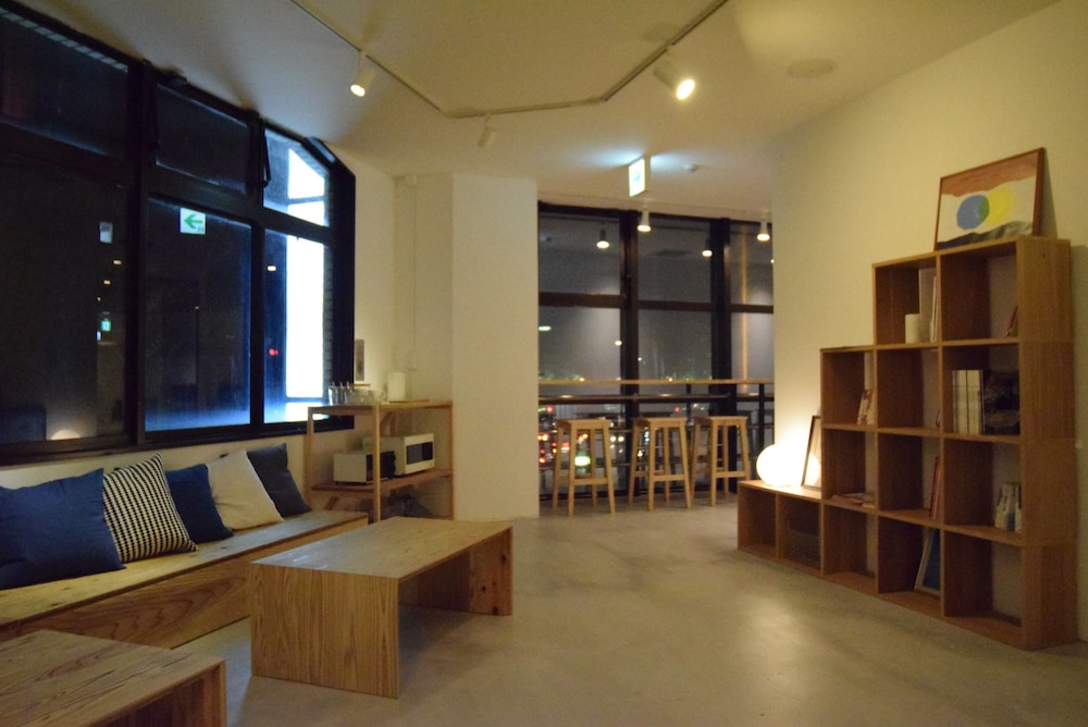 BLUE HOUR KANAZAWA 小松