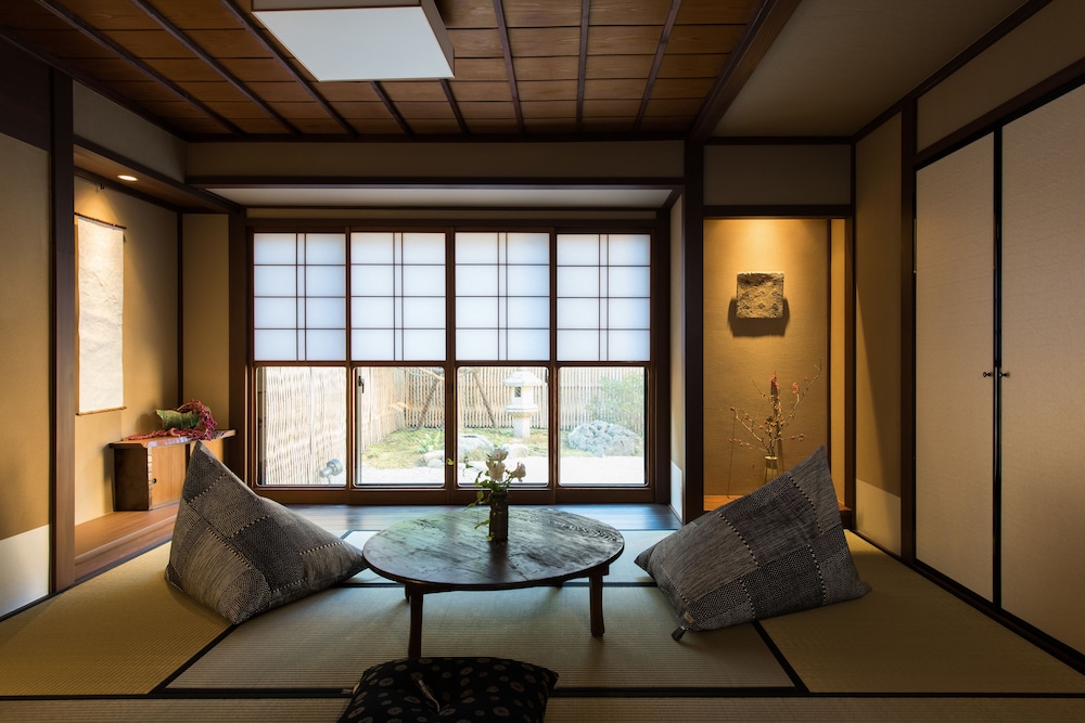 東山かげろひ 小松