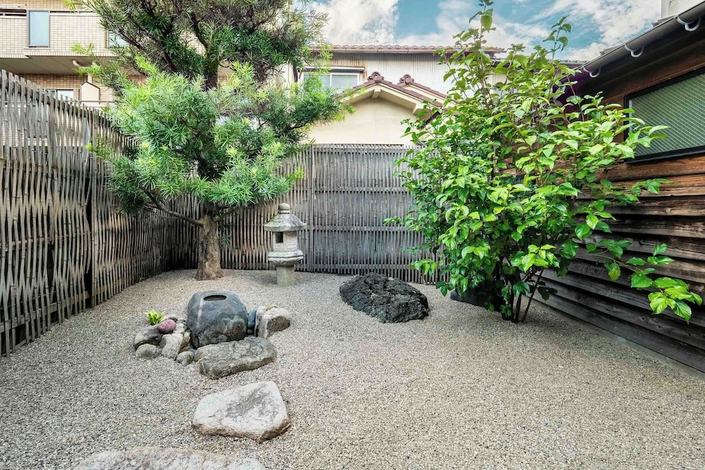 東山かげろひ 小松