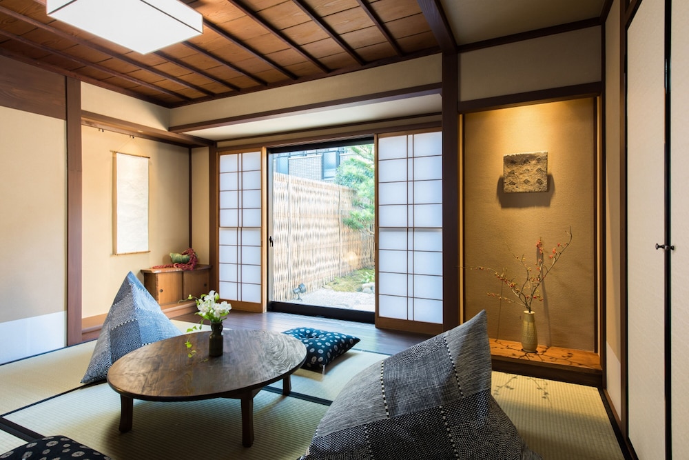 東山かげろひ 小松