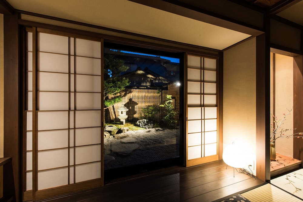 東山かげろひ 小松