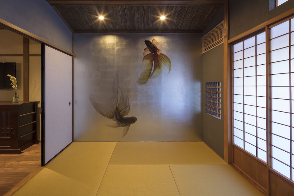 彦三町 銀の間 小松