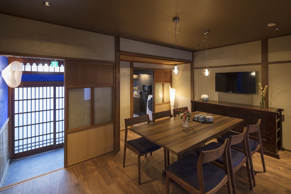 彦三町 銀の間 小松
