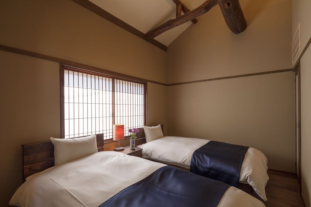 彦三町 銀の間 小松